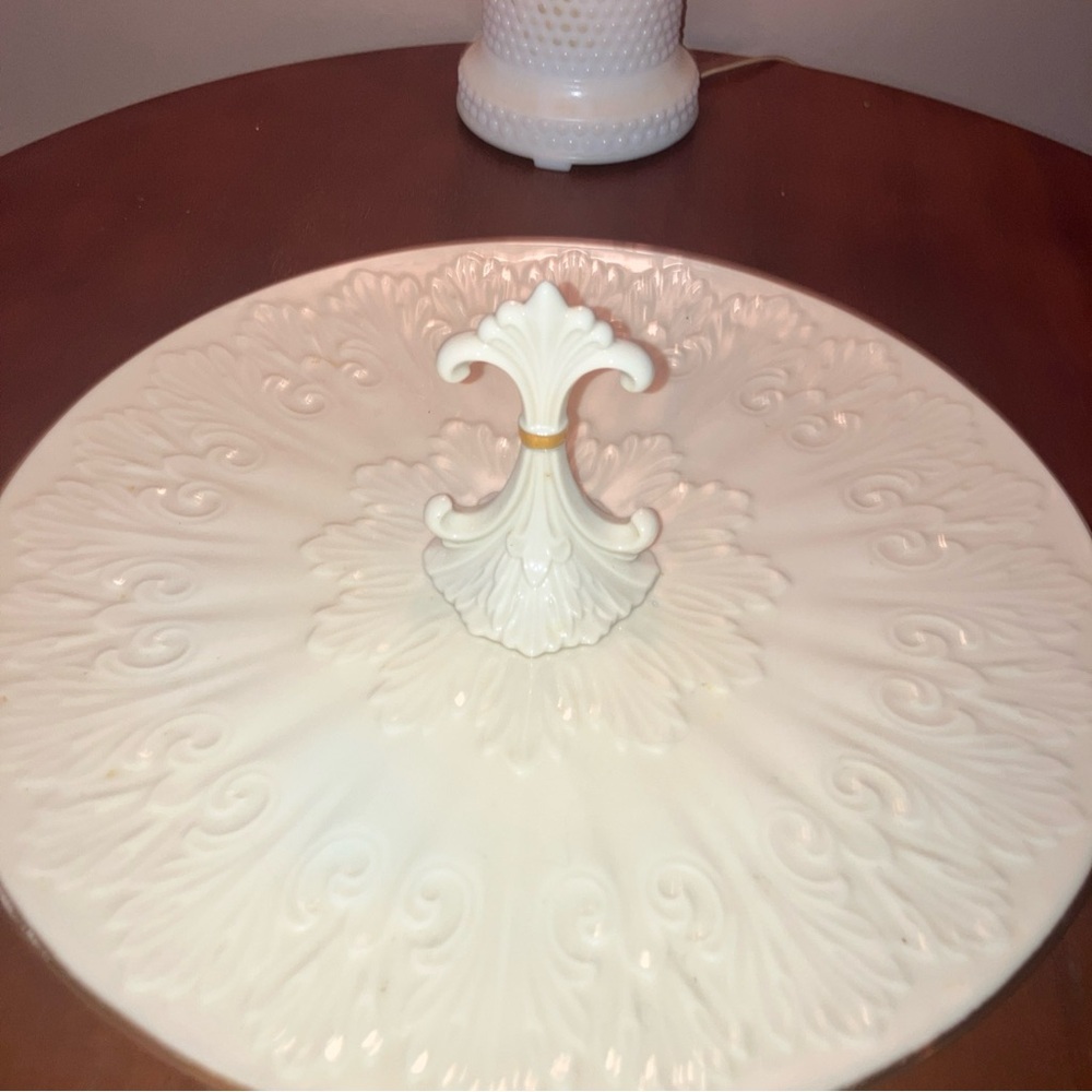 Lenox Vintage Chateau Collection center handle serving tray 12.5in perfect cond.